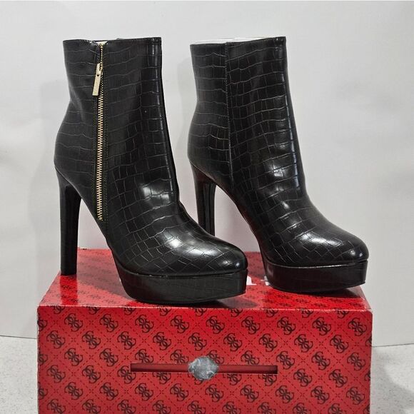NIB, Guess stiletto heel boots in brown alligator pattern. Size 10 - Picture 2 of 13